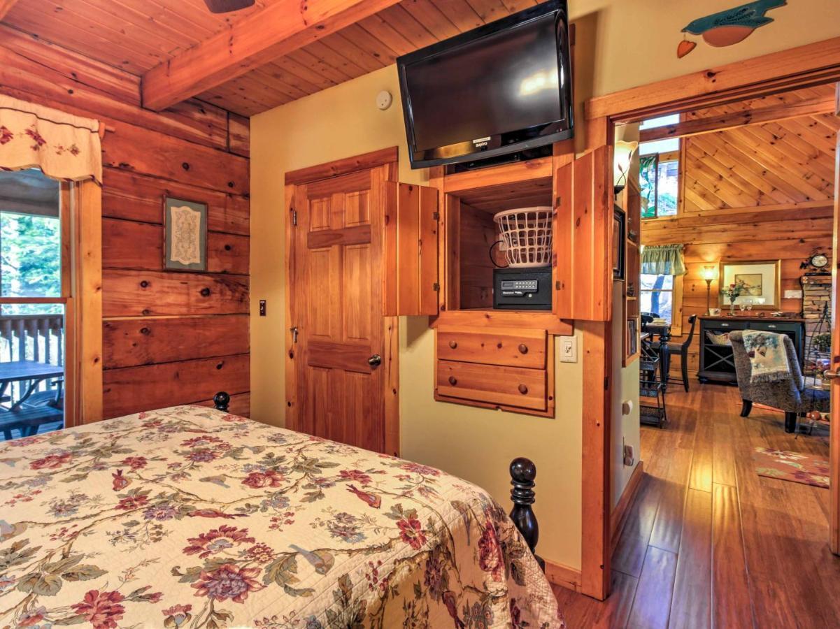 Cozy Nest Gatlinburg Cabin With Porch And Jacuzzi!别墅 外观 照片