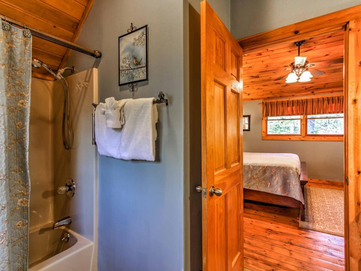 Cozy Nest Gatlinburg Cabin With Porch And Jacuzzi!别墅 外观 照片